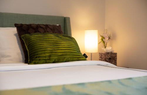 Entire House Right In Stamford's Heart - Foto 16