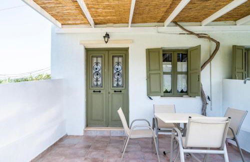 Aeolus pool apts - Photo 12