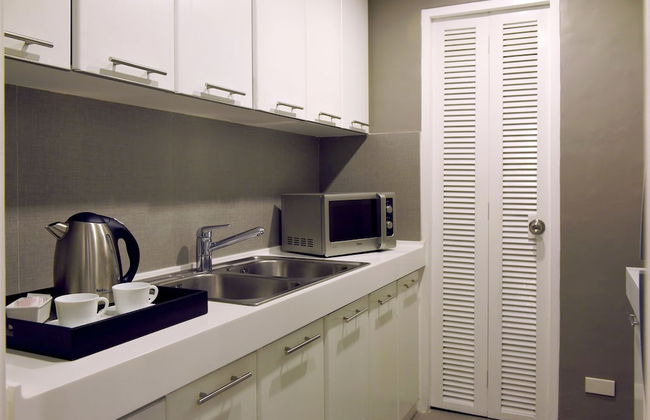 Astoria Plaza - Photo 6