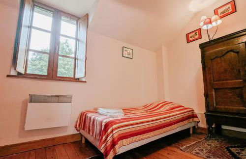 Gîte unique dans propriété historique avec musée, proche Châteauroux, 4 chambres, cheminée, fibre, parking. - FR-1-591-49 - Foto 24