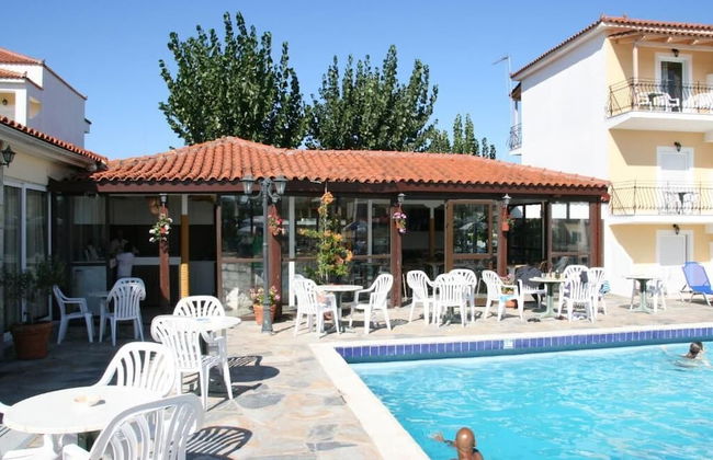 Village Inn Studios & Family Apartments - Foto 32