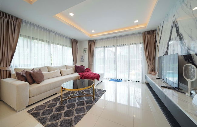 Southern Peak Pool Villa HuayYai Pattaya - Photo 74