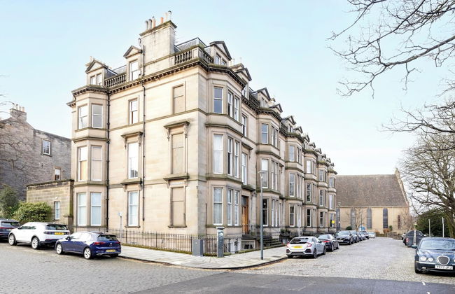 Spacious 2-Bedroom Ground Floor Flat - Foto 36