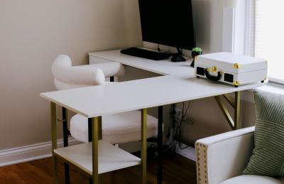 Chicago Chic, Cozy 1BR with Stylish Workspace - Photo 14