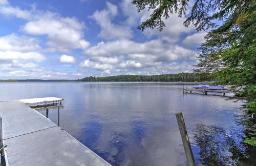 Land O Lakes Hideaway with Boat Dock and Lake Views! - Foto 1