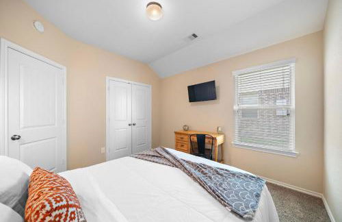 Cozy Getaway Nr Airport WiFi BBQ Yard Pet - Foto 26