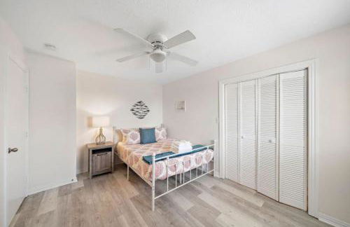 Sprawling estate with private pool and game room and guest house - Foto 71