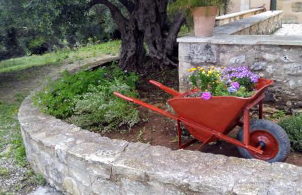 Tzitzifes Stone Mansion - Foto 31