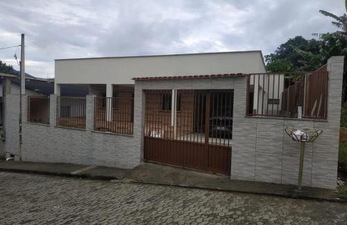 Casa em Guarapari, próximo a praia do morro - Foto 1