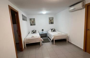 Villa moderna con piscina - Foto 33