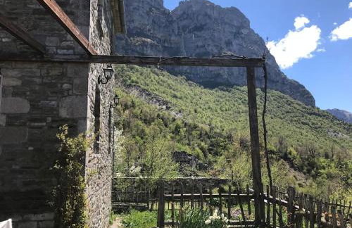 Chariklia Traditional House - Photo 10