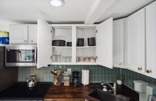 Keefe Korner AC Parking Walk to Beach - Photo 12