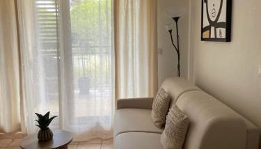 Escapade Uzétienne Cœur de ville et Parking - Foto 3