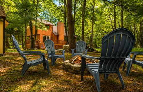 Clocked Out Cabin with Lake Access, Fire Pit, Games - Foto 12