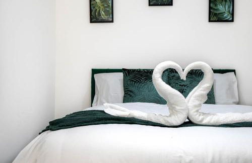 Big 4-Bed House in Haydock Ideal for Work Crews - Foto 24