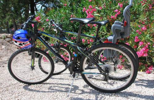 Private luxury Villa AZZURRO on Solta for up to 10 persons, free parking, very close to beach! FREE Kajak & Mountainbikes, GREAT living area & privacy! - Foto 36