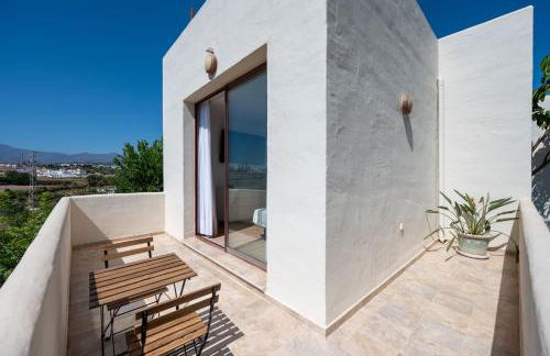 Villa Serena Marbella - Luxury villa with pool & sea views - Photo 27