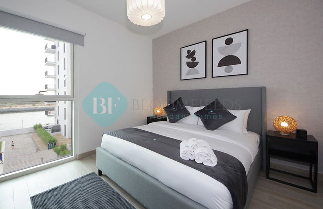 Bloomfields 1BR Canal View in Water Edge - Foto 2