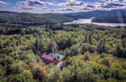 Most Luxury 7000 Sq ft Log Estate with Pool Hot Tub Sauna - Foto 37