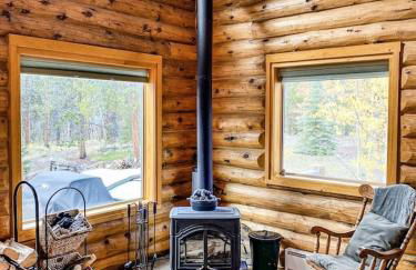 Secluded Log Cabin with Views & Hot Tub, Foosball, Wood Stove - Heavenly Homestead - Foto 36