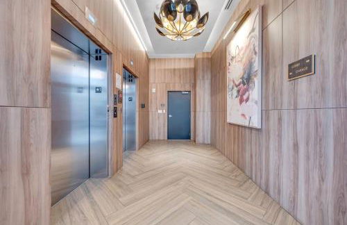 Brickell Border 3BR by Untitled Stay - Photo 7