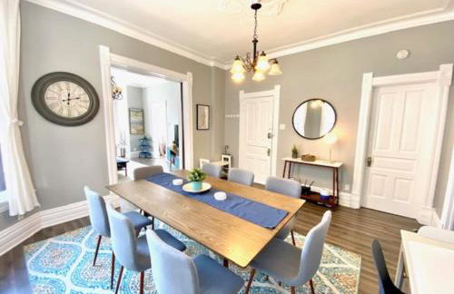 Walk to Wrigley 3BR1BA Sleeps 8 Free Parking - Foto 19