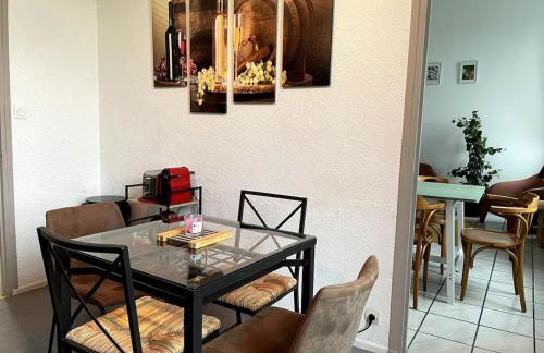 Qualys Vignoble parking, square view, close to city - Foto 1