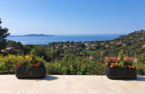 Villa in Hyères near Beach & Pool - Foto 29