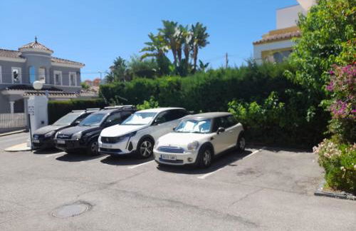 Townhouse in San Pedro- Private Garden, Golf, Beach, Pool - Photo 60