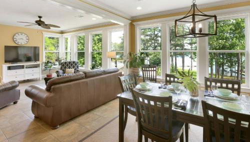 Lake front home, pet friendly, kayaks provided - Foto 2, Other