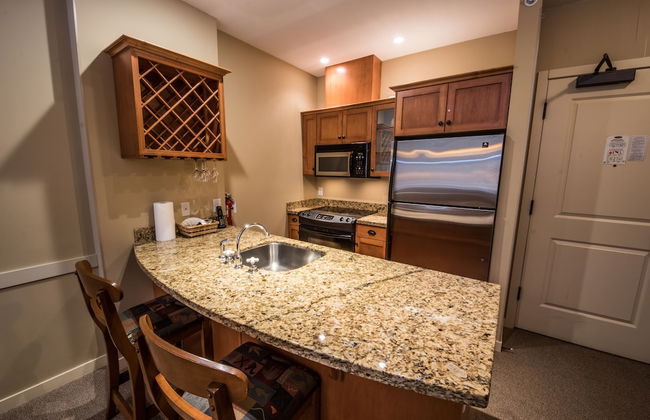 Sundance Resort - Photo 4