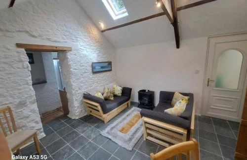 the anchor light - Photo 8