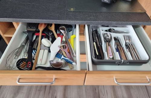 Gemütliche Ferienwohnung mit 1 Schlafzimmer, Wohnzimmer mit Schlafcouch & voll ausgestattete Küche - Foto 30