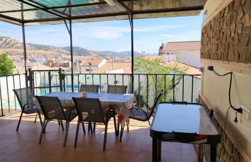 Casa Oasis Puertollano, una casa en un entorno rural en Puertollano, agradable, con Piscina en zona tranquila - Foto 17