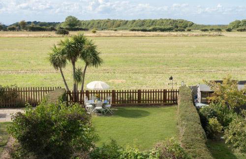 Olive Quay Cottage - Rustic elegance, big country garden Norfolk coast - Foto 10