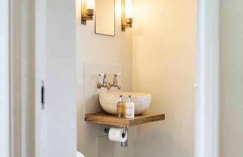 Luxury Countryside Retreat with Pool Surrey Hills Escape - Pass the Keys - Foto 33