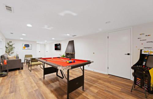New Elmhurst Gem - Game Room & Amazing Yard - Foto 35
