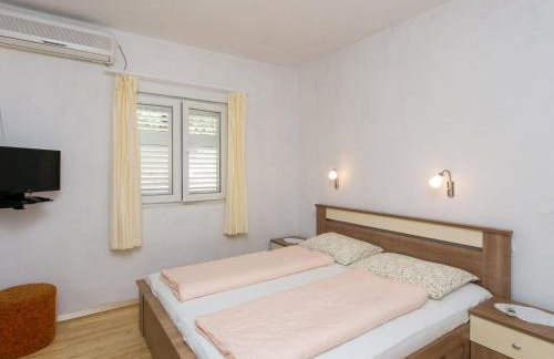 Guest House Oreb - One Bedroom Apartment with Terrace and Sea View - Foto 7