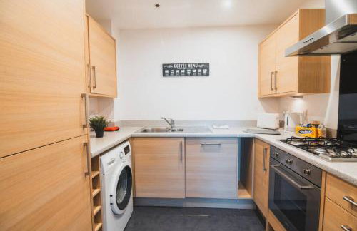 Top-Floor 2-Bed Near Braehead - Foto 6