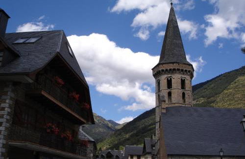 Apartamentos wifi Baqueira & Aigüestortes con jardín privado - Photo 39