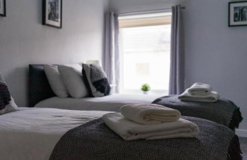 Chestnut House - Sleeps 4 - Pet friendly - Parking - Foto 5