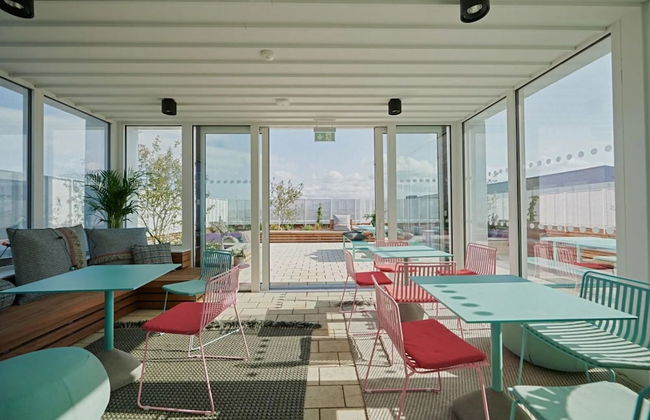 Student Only The Loom - Photo 4