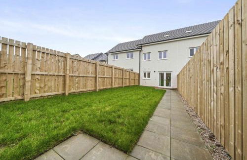 Fern Walk Cosy 3 Bedroom House - Dalkeith - Photo 28