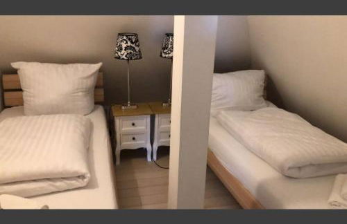BoLA Ferienwohnung Hamburg Nr 20 DG für 4 Personen, 2 SZ, Parkplatz - Foto 13