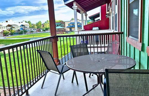 Forest edge, wild mustangs nearby, balcony views By Vacation Your Way - Foto 26