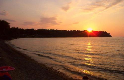 Cozy Cottage Lake Access Fire Pit - Foto 20