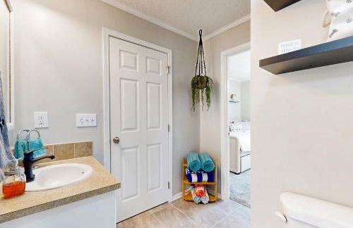 Renovated Retreat with Private Pool and Hot Tub - Photo 14