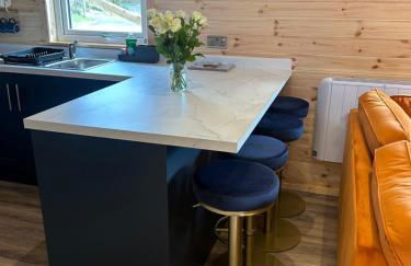 Croft 52 Cabins - Photo 5