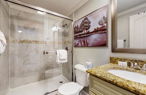 Pool and Riverfront! Couples Retreat in Smoky Mtns - Foto 12