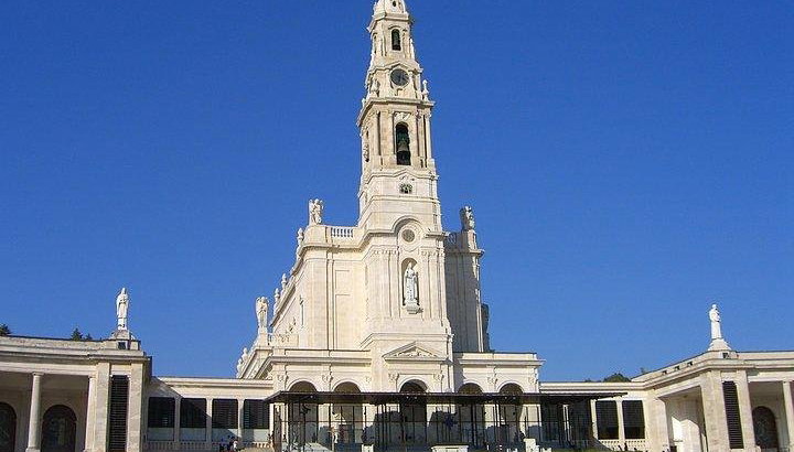 Fátima Batalha Nazaré e Óbidos Full Day Tour de Lisboa - Foto 1, Santuário de Nossa Senhora do Rosário de Fátima